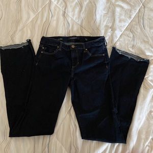 Liverpool Lucy Bootcut Jeans size 6/28 dark wash factory frayed hem